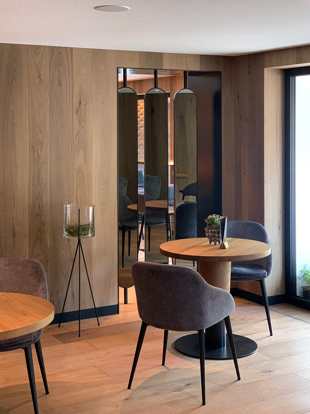 Bassano Interiors - Arredamento moderno per Hotel Ortisei